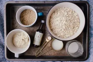 Monserrat Soldú - ingredients for oatmeal cookies, including oats and vanilla.